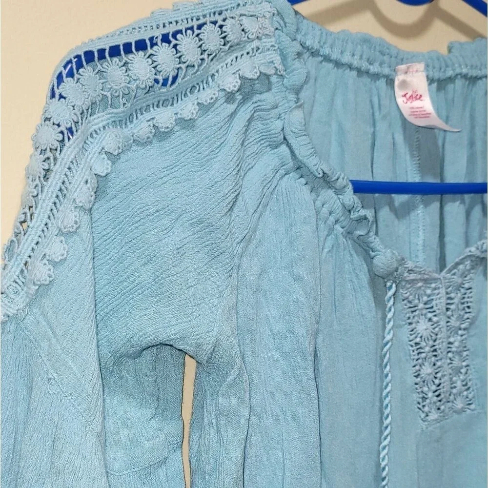 Justice girls size 10 blue peasant blouse